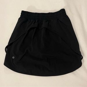 Lululemon Hotty Hot High Rise Skirt Size 6